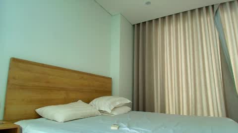 Snapshot of tiny_cute chatting on 9, 12, 2024 Lia online show from 9, 12, 2024