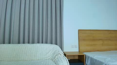 Snapshot of tiny_cute chatting on 9, 2, 2025 Lia online show from 9, 2, 2025