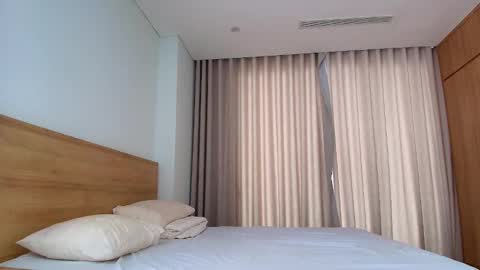 Snapshot of tiny_cute chatting on 11, 2, 2025 Lia online show from 11, 2, 2025