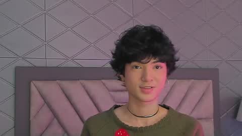 Snapshot of tiny_thomm chatting on 3, 6, 2026 Thomm Independent Model online show from 3, 6, 2026
