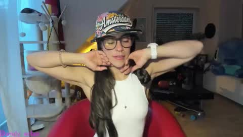 Snapshot of tiny_williams chatting on 9, 10, 2025 Tiny online show from 9, 10, 2025