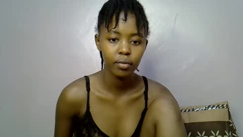 Snapshot of tinybarbie_ chatting on 10, 9, 2025 Barbie online show from 10, 9, 2025