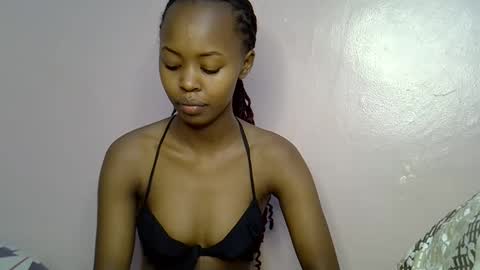 Snapshot of tinybarbie_ chatting on 2, 10, 2025 Barbie online show from 2, 10, 2025