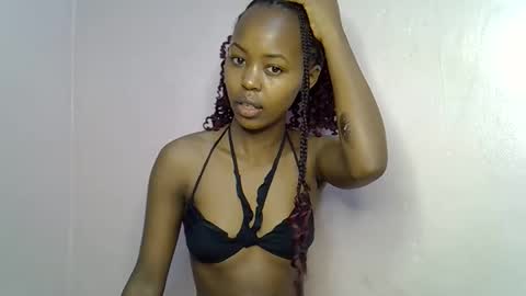 Snapshot of tinybarbie_ chatting on 4, 10, 2025 Barbie online show from 4, 10, 2025