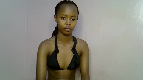 Snapshot of tinybarbie_ chatting on 15, 10, 2025 Barbie online show from 15, 10, 2025