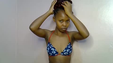 Snapshot of tinybarbie_ chatting on 18, 10, 2025 Barbie online show from 18, 10, 2025