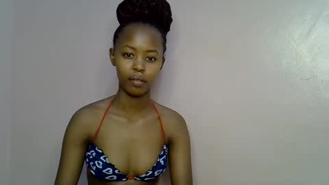 Snapshot of tinybarbie_ chatting on 20, 10, 2025 Barbie online show from 20, 10, 2025