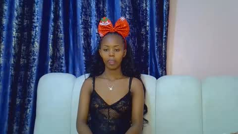Snapshot of tinybarbie_ chatting on 17, 12, 2025 Barbie online show from 17, 12, 2025