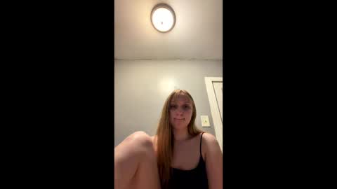 Snapshot of tinyblondebarbie chatting on 3, 6, 2026 tinyblondebarbie online show from 3, 6, 2026