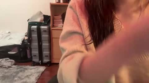 Snapshot of tinydaisy22 chatting on 27, 11, 2025 tinydaisy22 online show from 27, 11, 2025