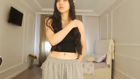 Snapshot of tinykawaii chatting on 15, 7, 2026 Tina extra tips in PVT online show from 15, 7, 2026