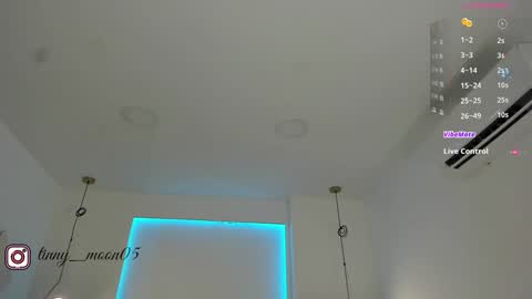 Luna  online show from 25, 1, 2025