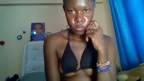 tinyvee250433 online show from 17, 4, 2026