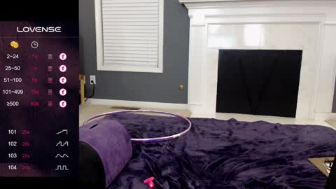 Snapshot of tinyvixxen chatting on 22, 12, 2024 V - Read the bio please thanks. online show from 22, 12, 2024