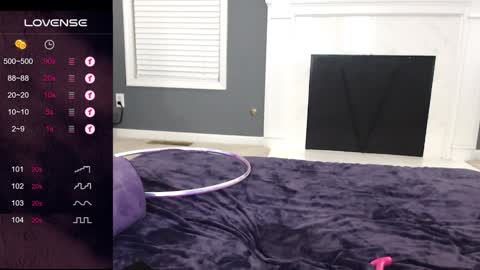 Snapshot of tinyvixxen chatting on 11, 1, 2025 V - Read the bio please thanks. online show from 11, 1, 2025