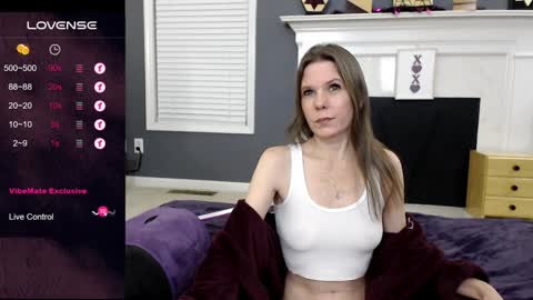 Snapshot of tinyvixxen chatting on 18, 1, 2025 V - Read the bio please thanks. online show from 18, 1, 2025
