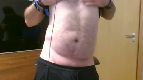 Snapshot of tirolerboy27 chatting on 12, 12, 2024 Tirolerboy27 online show from 12, 12, 2024