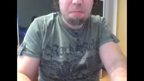 Snapshot of tirolerboy27 chatting on 21, 1, 2025 Tirolerboy27 online show from 21, 1, 2025