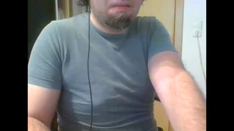 Snapshot of tirolerboy27 chatting on 6, 2, 2025 Tirolerboy27 online show from 6, 2, 2025