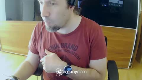 Snapshot of tirolerboy27 chatting on 4, 11, 2025 Tirolerboy27 online show from 4, 11, 2025