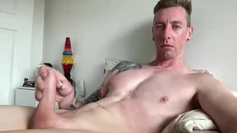 Snapshot of tjblizzard94 chatting on 21, 10, 2025 FitAus94 online show from 21, 10, 2025