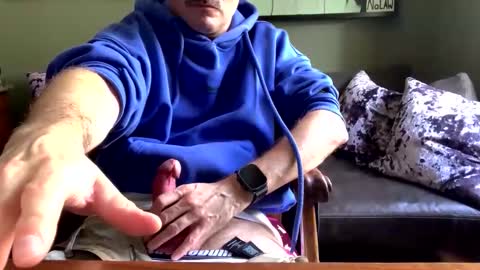 Snapshot of tlow77 chatting on 28, 10, 2025 tlow77 online show from 28, 10, 2025