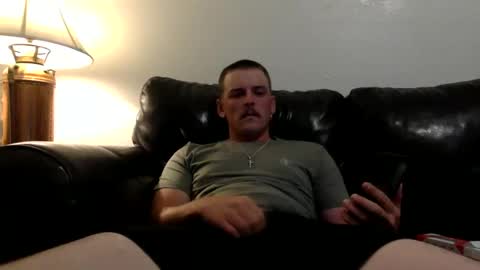 Snapshot of tnich28 chatting on 7, 10, 2025 tnich28 online show from 7, 10, 2025