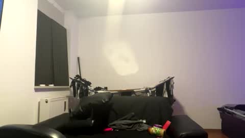 Tobias online show from 15, 4, 2026