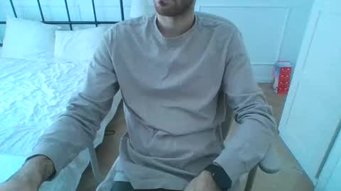 Snapshot of toja112 chatting on 31, 12, 2024 Martin online show from 31, 12, 2024