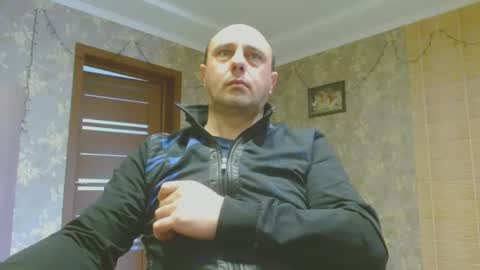 Snapshot of tolianuch chatting on 11, 2, 2025 Huligan online show from 11, 2, 2025