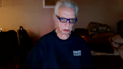 Snapshot of tom112292014 chatting on 5, 1, 2025 tom112292014 online show from 5, 1, 2025