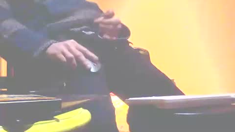 Ymmot   online show from 21, 4, 2026