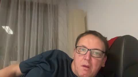 Snapshot of tom6644 chatting on 23, 1, 2025 Tom online show from 23, 1, 2025