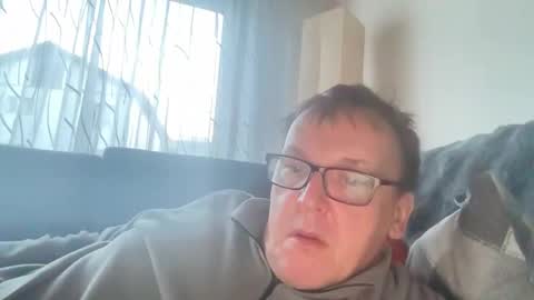 Tom online show from 6, 3, 2026