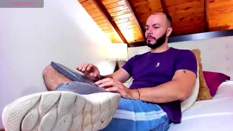   online show from 23, 10, 2025