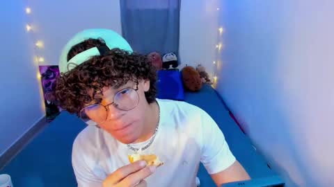 Tom Blue online show from 18, 3, 2026