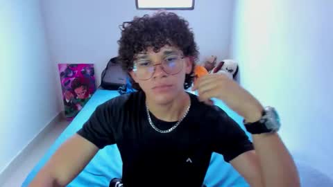 Tom Blue online show from 25, 3, 2026