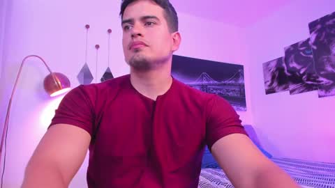 Snapshot of tom_mckleein chatting on 2, 12, 2024 TOM MCKLEEIN instagram online show from 2, 12, 2024