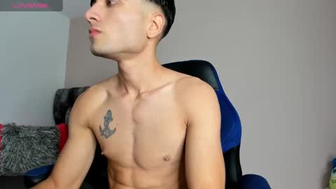 Snapshot of tom_walton chatting on 22, 1, 2025 tom online show from 22, 1, 2025