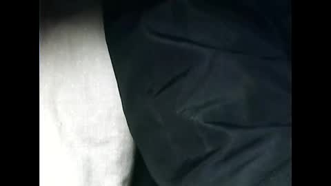 Snapshot of tomas0000 chatting on 14, 12, 2025 thomi online show from 14, 12, 2025