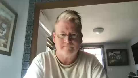 Hola online show from 14, 2, 2025