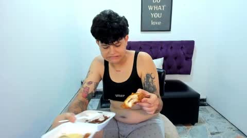 Snapshot of tomboy_natali chatting on 10, 5, 2026 IAN SAYD online show from 10, 5, 2026