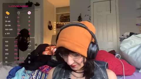 Snapshot of tomboy_titties chatting on 14, 10, 2025 tomboy_titties online show from 14, 10, 2025