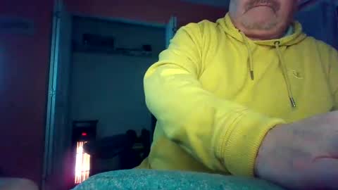 Snapshot of tomcat4848 chatting on 10, 9, 2025 tomcat4848 online show from 10, 9, 2025