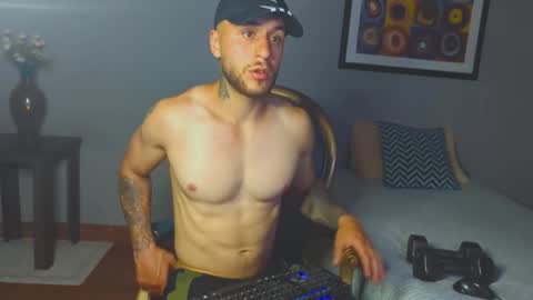 tomDavisXl online show from 22, 2, 2026