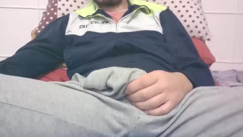 tommaso9046 online show from 5, 1, 2025