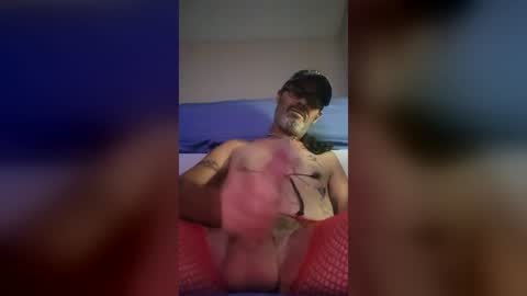 Snapshot of tommgunn25 chatting on 14, 6, 2026 tommgunn25 online show from 14, 6, 2026