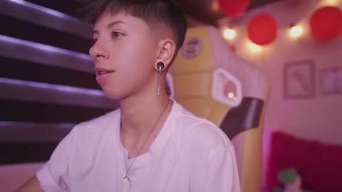 Blue  online show from 18, 2, 2025