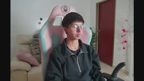 Blue  online show from 1, 10, 2025