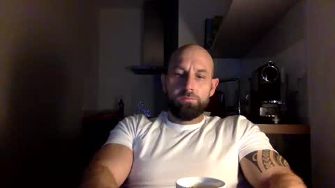 Snapshot of tommyx01 chatting on 19, 12, 2024 Thomas Fit online show from 19, 12, 2024